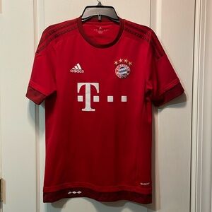 Adidas Men’s Bayern Munich Jersey, Size: S, Color: red